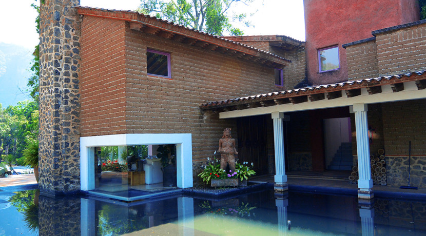 Bienes_raices_de_lujo_en_el_bosque_con_alberca_casa_de_campo_Tepoztlan_Morelos_Mexico_Residencia_campestre_21