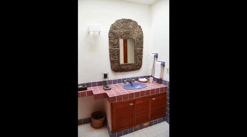 Bienes_raices_de_lujo_en_el_bosque_con_alberca_casa_de_campo_Tepoztlan_Morelos_Mexico_Residencia_campestre_23