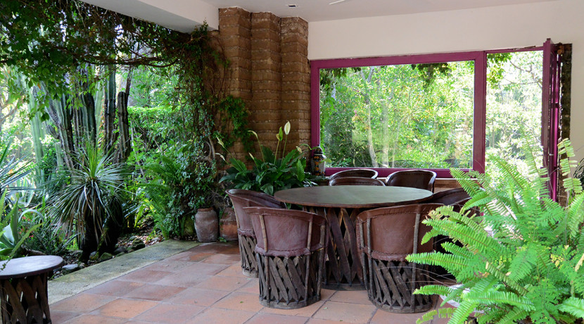 Bienes_raices_de_lujo_en_el_bosque_con_alberca_casa_de_campo_Tepoztlan_Morelos_Mexico_Residencia_campestre_5