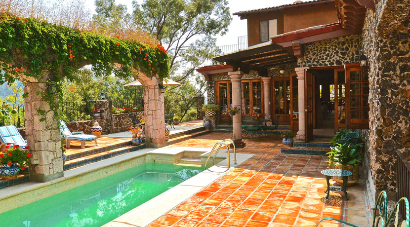 Hacienda_de_lujo_en_venta_Tepoztlan_Morelos_Mexico_casa_colonial_alberca_vistas_jardines_2