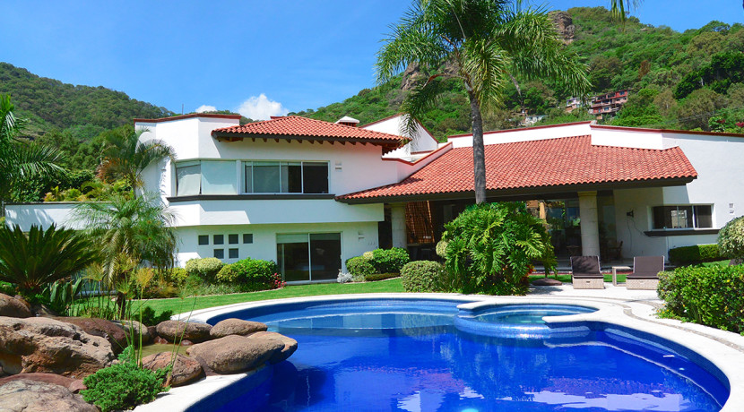 Casa_en_venta_Tepoztlan_Morelos_Bienes_raices_Alberca_jardin_vista_hermosa_al_monte_residencia_de_lujo_28