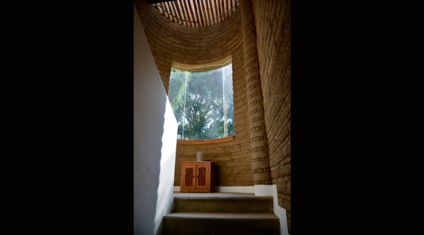amplia_casa_en_venta_valle_de_atongo_con_grandes_ventanales_real_estate_tepoztlán_gradas