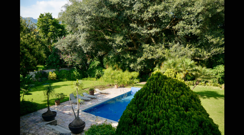 amplia_casa_en_venta_valle_de_atongo_con_grandes_ventanales_real_estate_tepoztlán_verde