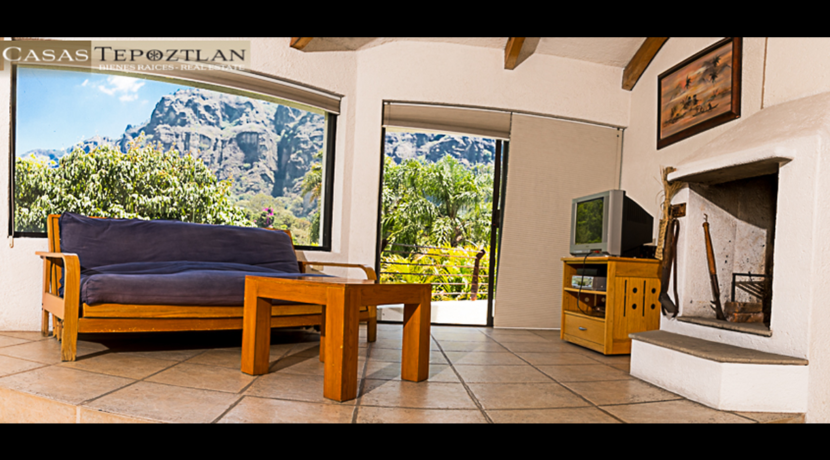 propiedad_en_tepoztlan_zona_exclusiva_con_terraza_vista_a_los_cerros_varias_habitaciones_alberca_jacuzzi_sauna_chimenea