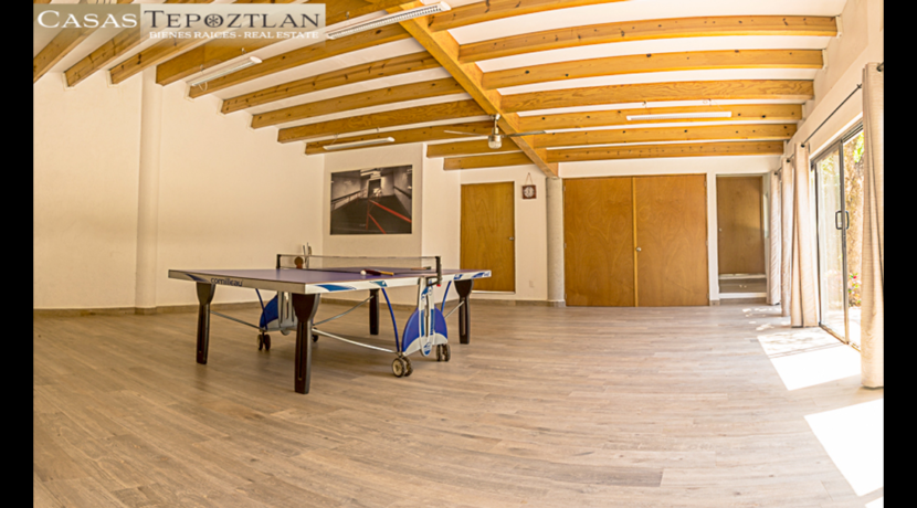 propiedad_en_tepoztlan_zona_exclusiva_con_terraza_vista_a_los_cerros_varias_habitaciones_alberca_jacuzzi_sauna_pingpong