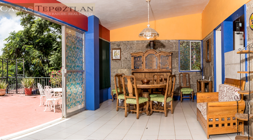 casa_para_comprar_tepoztlan_zona_tranquila_tres_habitaciones_dos_baños_alberca_gran_jardin_comedor