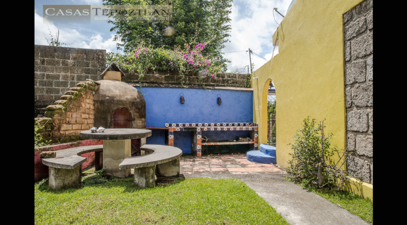 casa_para_comprar_tepoztlan_zona_tranquila_tres_habitaciones_dos_baños_alberca_gran_jardin_horno