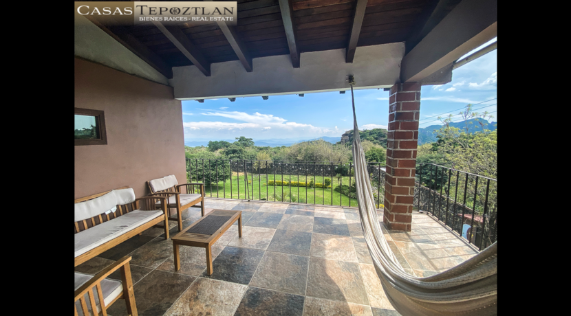 Casa_en_venta_tepoztlan_vista_espectacular_calentador_solar_bungalow_jardin_varios_baños_y_habitaciones_hamaca