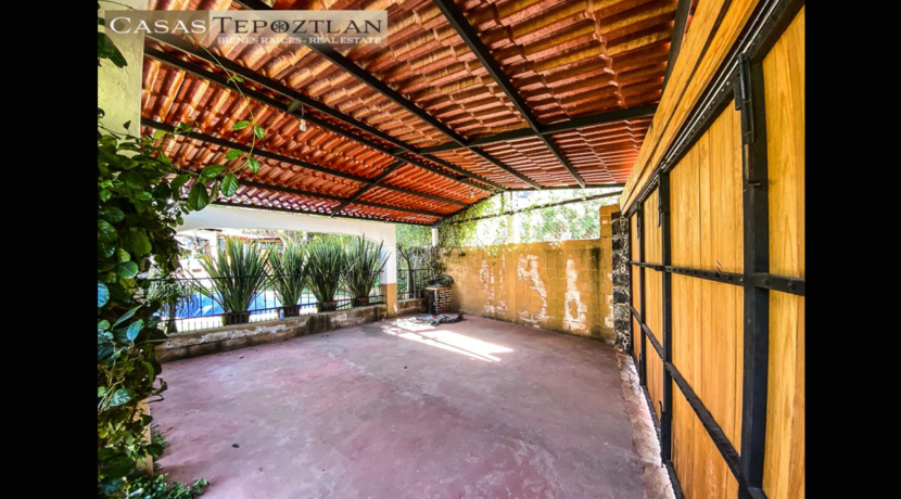 casa_ideal_para_familias_grandes_en_tepoztlan_gran_jardin_alberca_terraza_asador_captacion_pluvial_galera