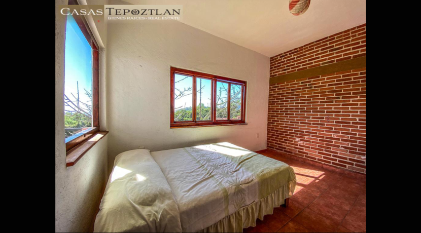 casa_ideal_para_familias_grandes_en_tepoztlan_gran_jardin_alberca_terraza_asador_captacion_pluvial_ventanas