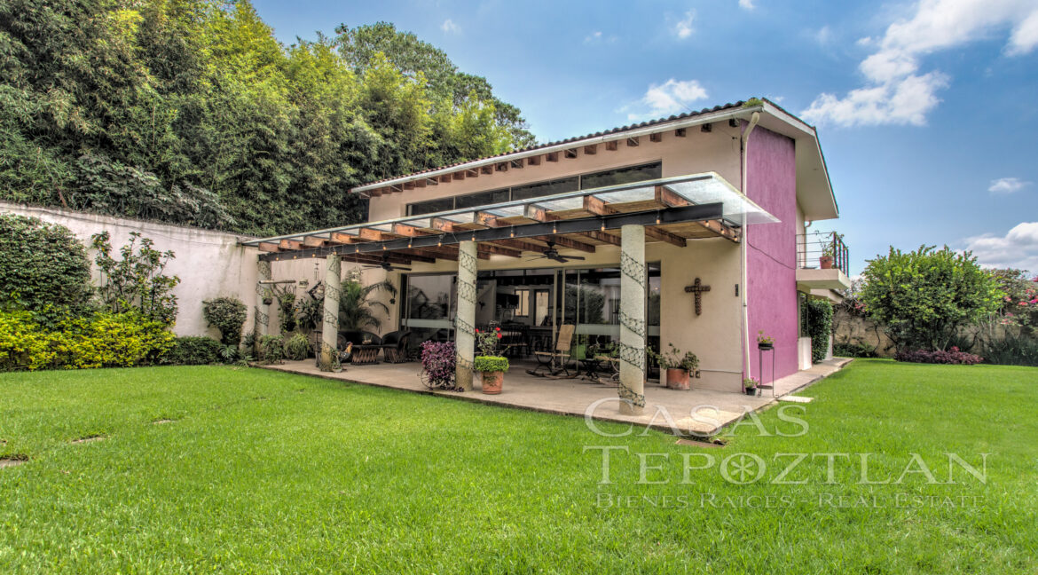 valle-de-atongo-tepoztlan-en-venta-propiedad-bienes-raices-tepoz-alberca-con-calefaccion-jardines-centro-terrazas-aire-acondicionado-tranquilidad-lujo-naturaleza-1