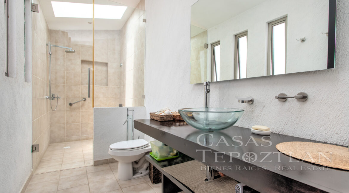 valle-de-atongo-tepoztlan-en-venta-propiedad-bienes-raices-tepoz-alberca-con-calefaccion-jardines-centro-terrazas-aire-acondicionado-tranquilidad-lujo-naturaleza-10