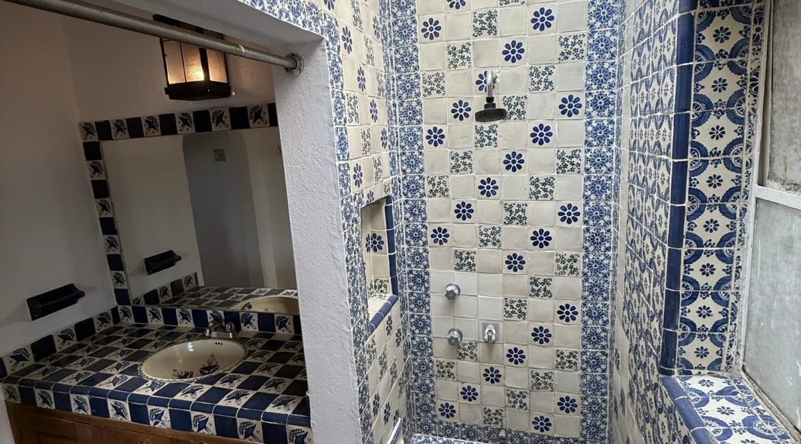 Casa-febrero-tepoztlan-adobe-teja-Barrio-San-Pedro-alberca-jardin-terraza-11