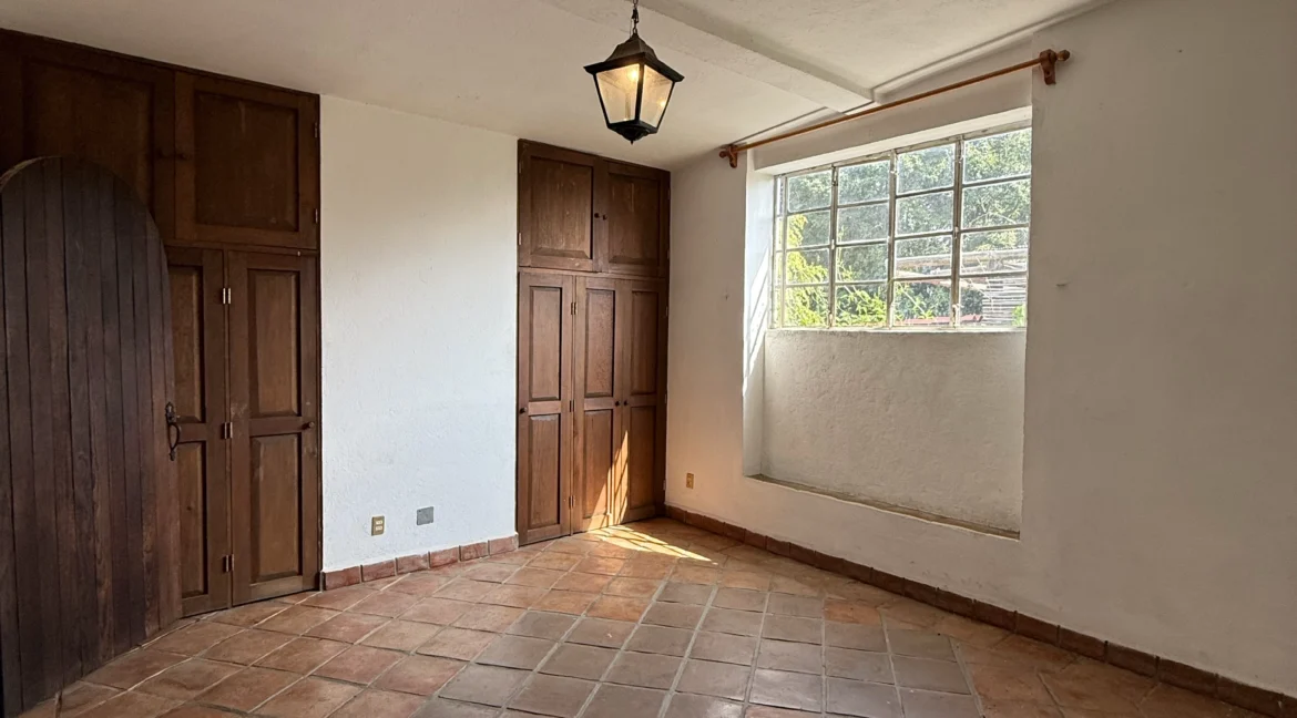 Casa-febrero-tepoztlan-adobe-teja-Barrio-San-Pedro-alberca-jardin-terraza-7