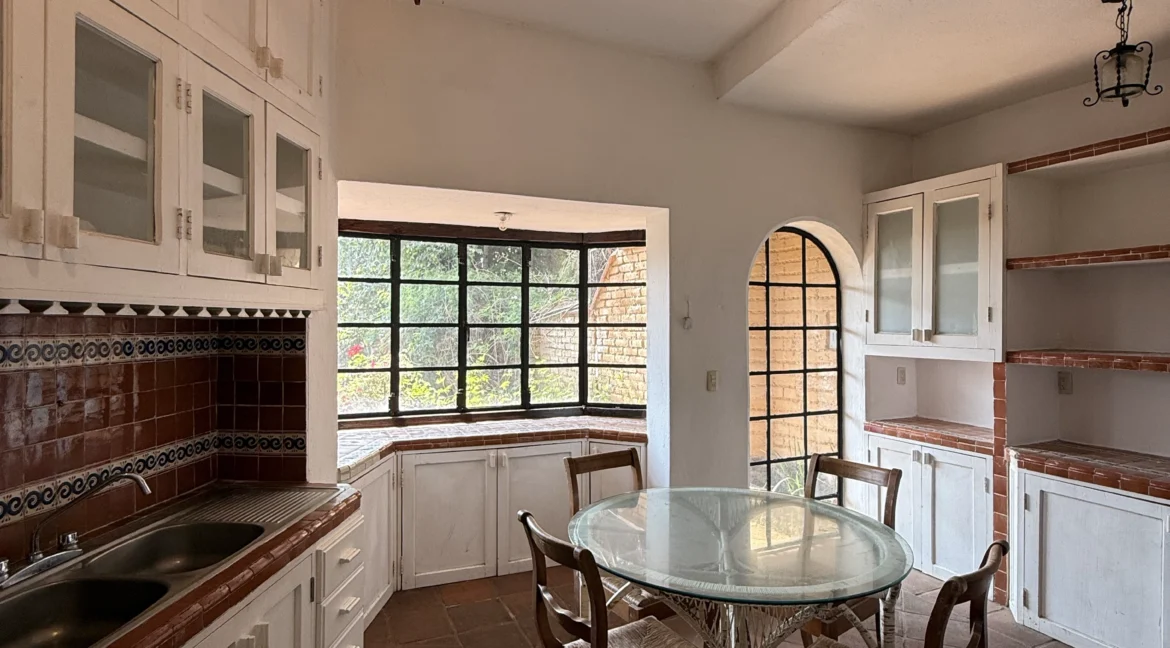 Casa-febrero-tepoztlan-adobe-teja-Barrio-San-Pedro-alberca-jardin-terraza-9