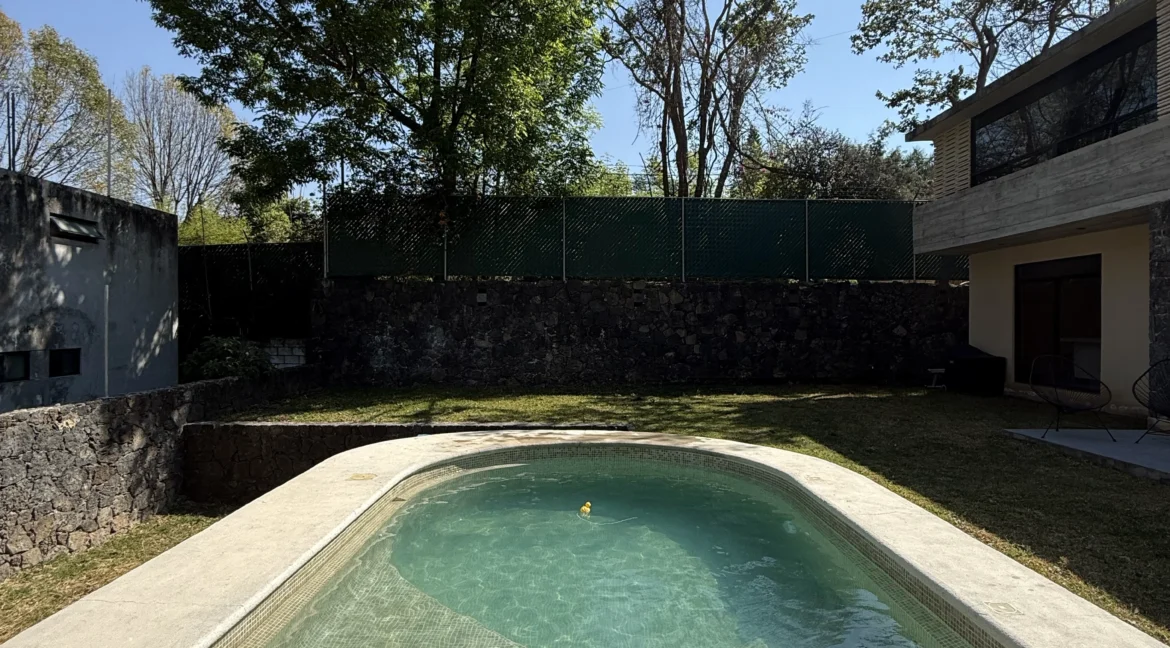 Casa-la-escondida-Moderna-en-venta-tepoztlán-barrio-de-san-jose-3-recamaras-alberca-terraza-vistas-4