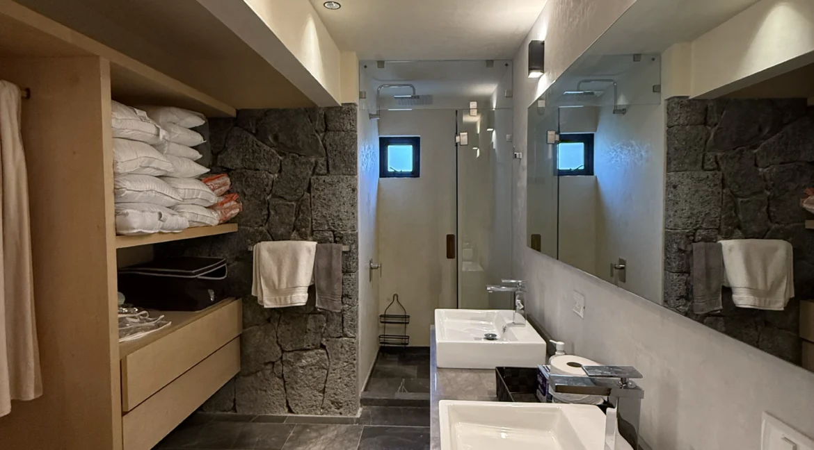 Casa-la-escondida-Moderna-en-venta-tepoztlán-barrio-de-san-jose-3-recamaras-alberca-terraza-vistas-7