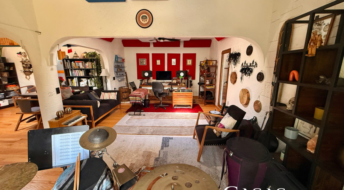 casa_en_venta_tepoztlan_casa_de_la_musica_alberca_jardin_santiago_tepetlapa_terrazas_bienes_raices_tepoztlan_azuk