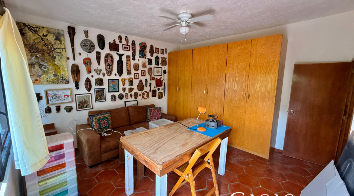 casa_en_venta_tepoztlan_casa_de_la_musica_alberca_jardin_santiago_tepetlapa_terrazas_bienes_raices_tepoztlan_sala